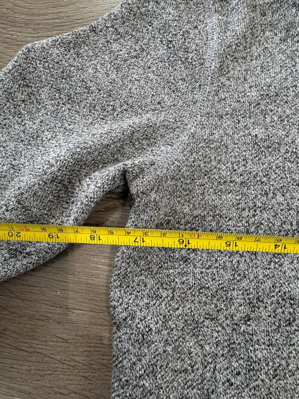 Women’s Roots Salt & Pepper Polo Sweatshirt – Size XS –Great Condition - Picture 10 of 14